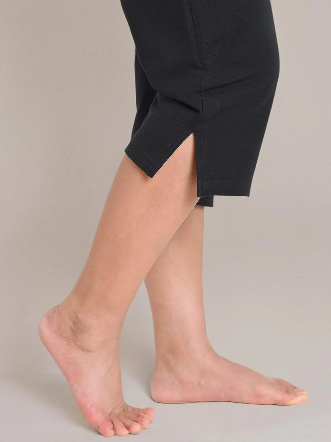 Weintee Women's Petite Cotton Capris with Pockets